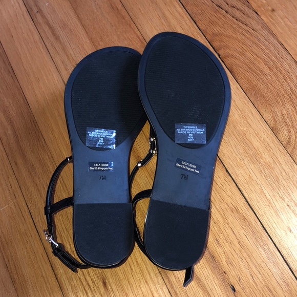 GUESS open toed sandals - Picture 2 of 2